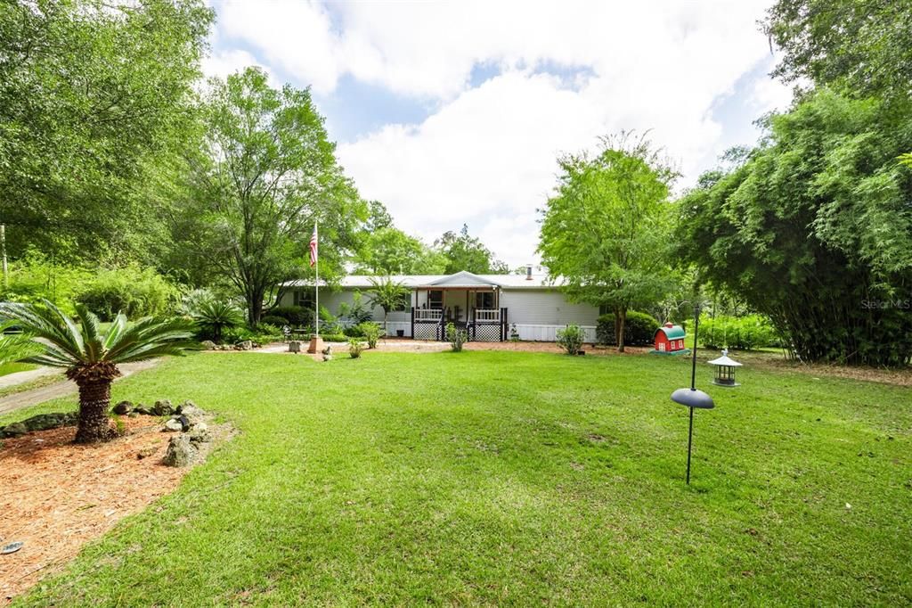 Image 1 of property listing at 6527 SE 155TH STREET, Hawthorne, FL 32640