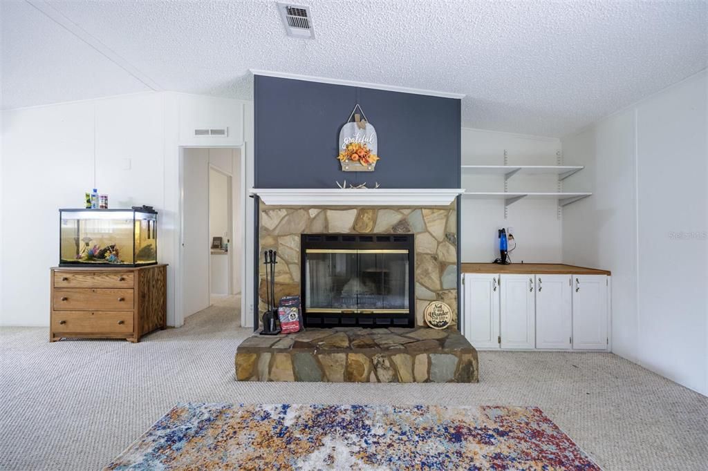 Image 10 of property listing at 6527 SE 155TH STREET, Hawthorne, FL 32640