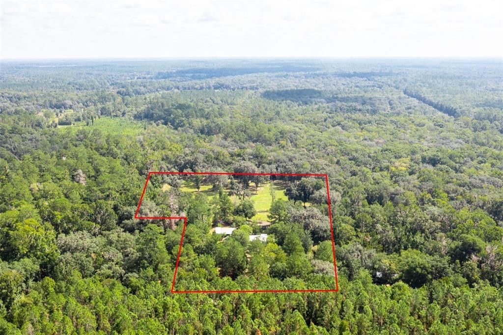 Image 2 of property listing at 6527 SE 155TH STREET, Hawthorne, FL 32640