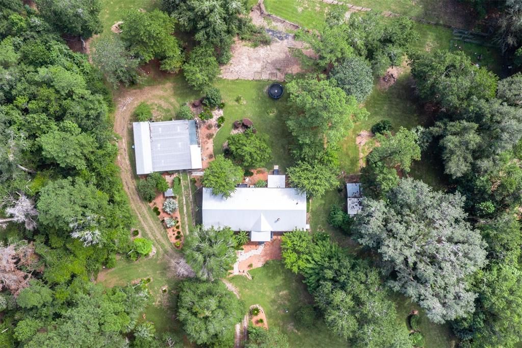 Image 4 of property listing at 6527 SE 155TH STREET, Hawthorne, FL 32640