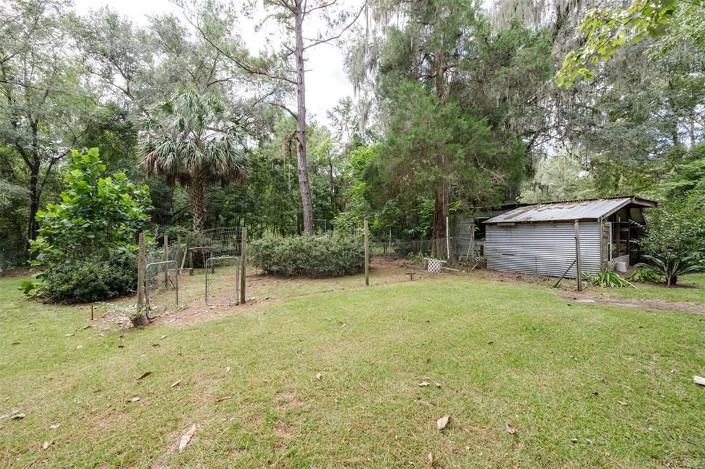 Image 40 of property listing at 6527 SE 155TH STREET, Hawthorne, FL 32640