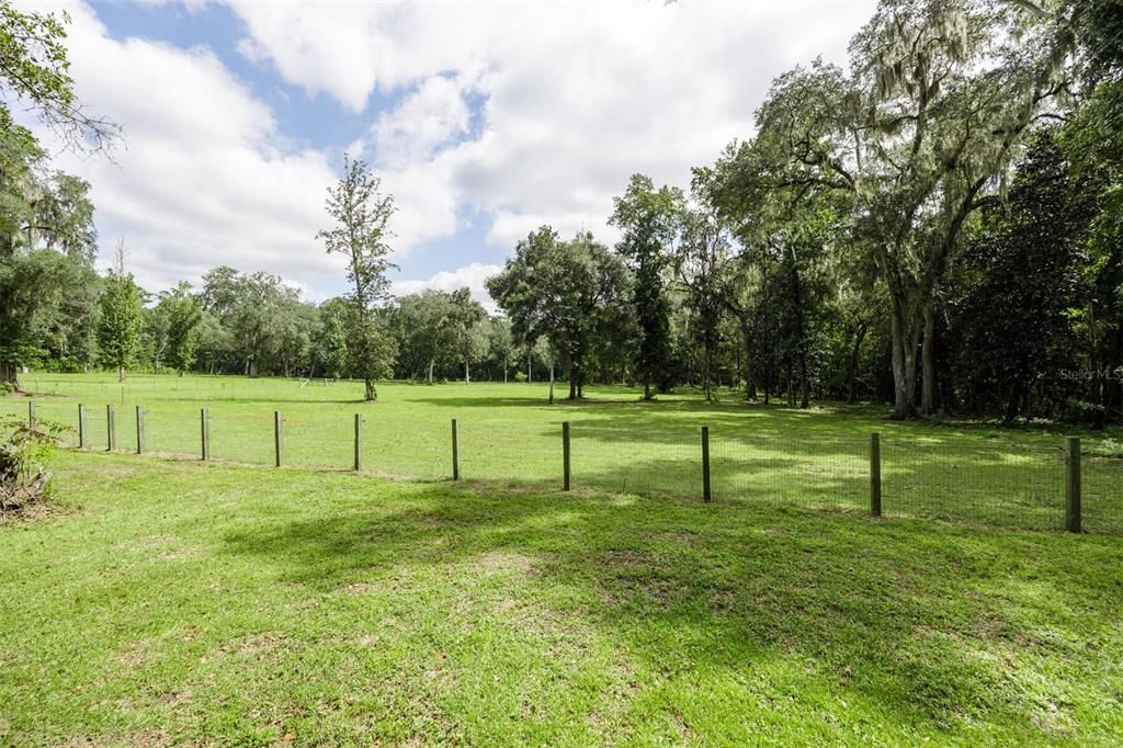 Image 45 of property listing at 6527 SE 155TH STREET, Hawthorne, FL 32640