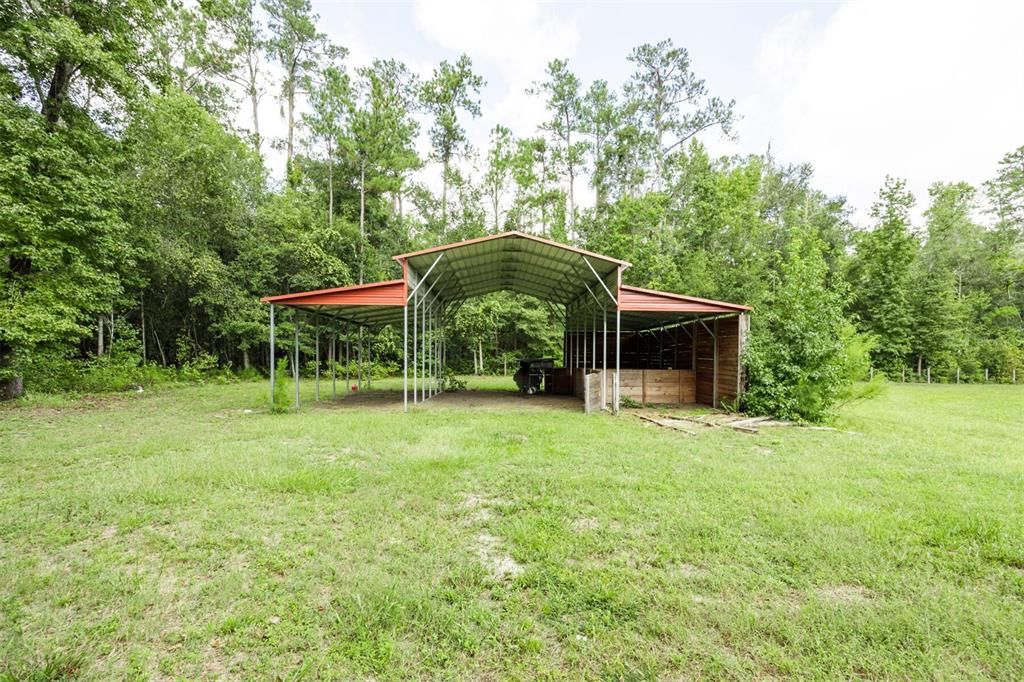 Image 47 of property listing at 6527 SE 155TH STREET, Hawthorne, FL 32640