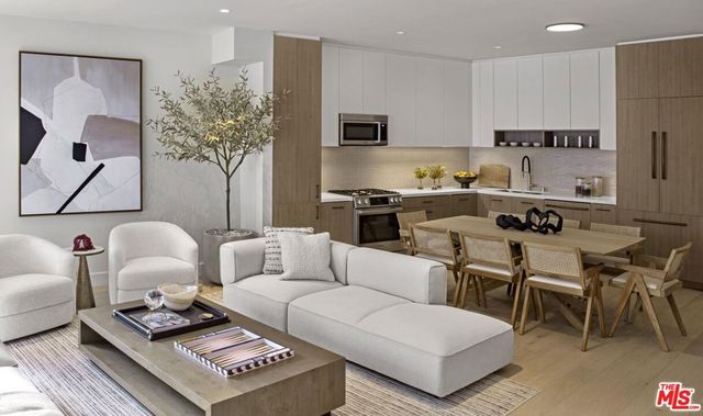9001 Santa Monica Boulevard 402, West Hollywood, CA 90069