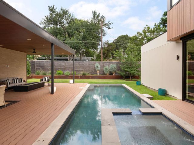 2104 Ann Arbor Ave, Austin, TX 78704