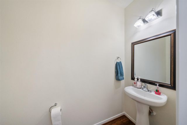 8402 Hunters Village Drive, Humble, TX 77346