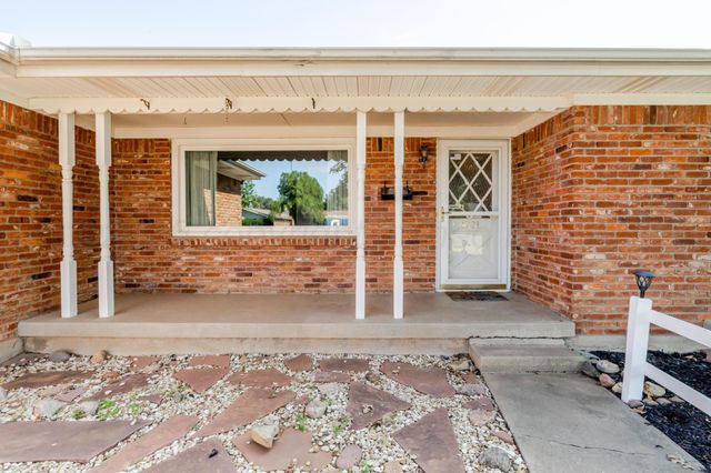 4721 CHEROKEE Trail, Amarillo, TX 79109