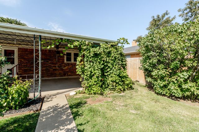 4721 CHEROKEE Trail, Amarillo, TX 79109