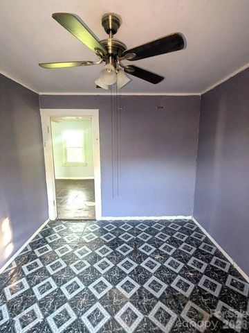 901 State Street Ext, Marion, NC 28752