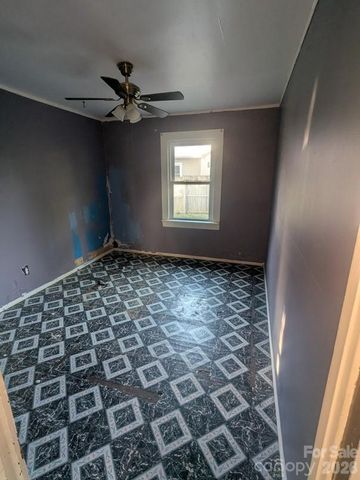 901 State Street Ext, Marion, NC 28752