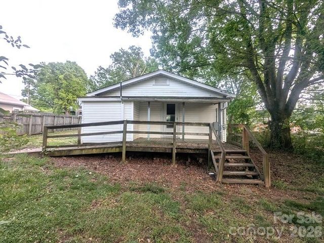 901 State Street Ext, Marion, NC 28752