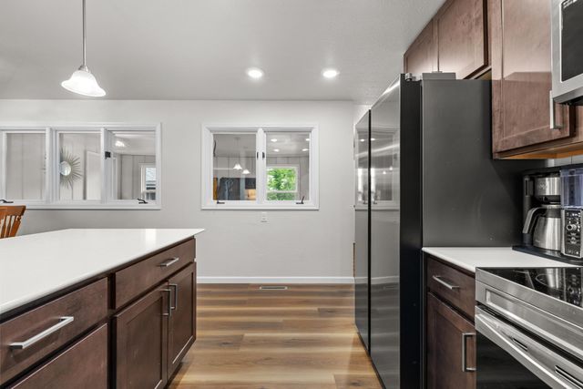 443 23rd St NW, Minot, ND 58703