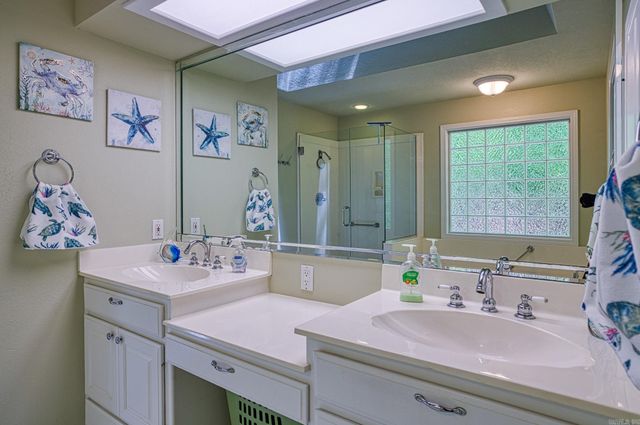 21 Badajoz Way, Hot Springs Village, AR 71909