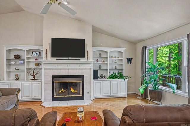 21 Badajoz Way, Hot Springs Village, AR 71909