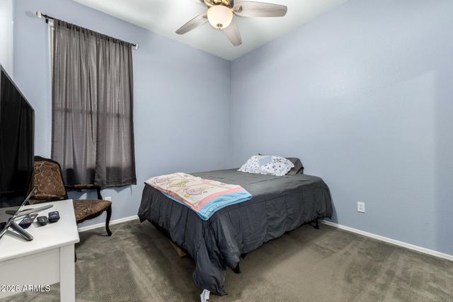 1142 N JOSHUA TREE Lane, Gilbert, AZ 85234