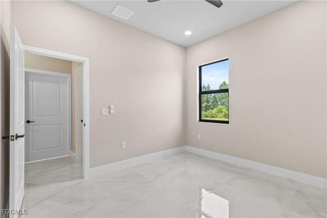 2809 25th ST SW, Lehigh Acres, FL 33976