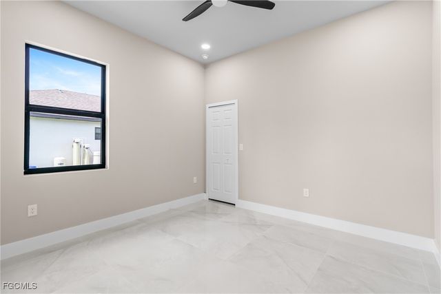 2809 25th ST SW, Lehigh Acres, FL 33976