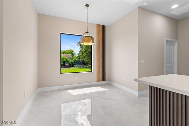 2809 25th ST SW, Lehigh Acres, FL 33976