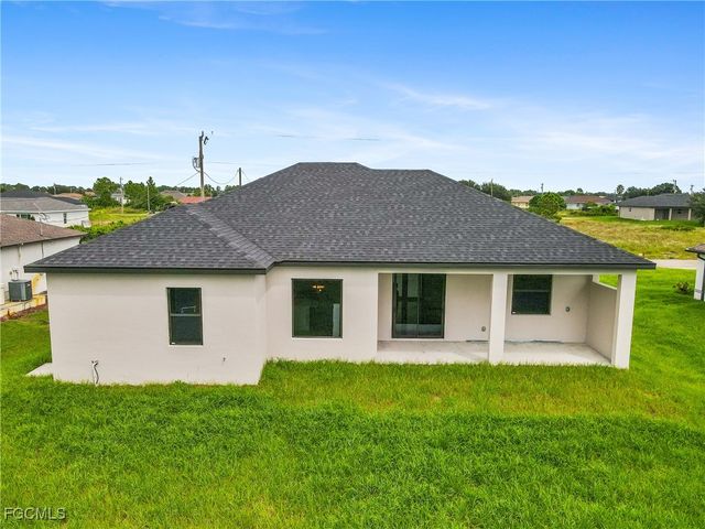 2809 25th ST SW, Lehigh Acres, FL 33976