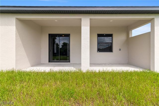 2809 25th ST SW, Lehigh Acres, FL 33976