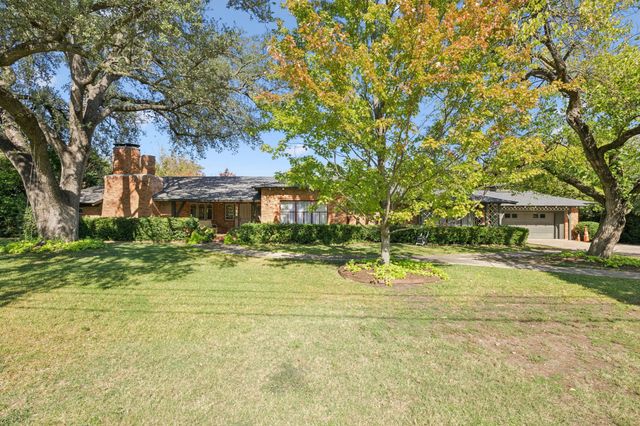 4549 Walnut Hill Lane, Dallas, TX 75229