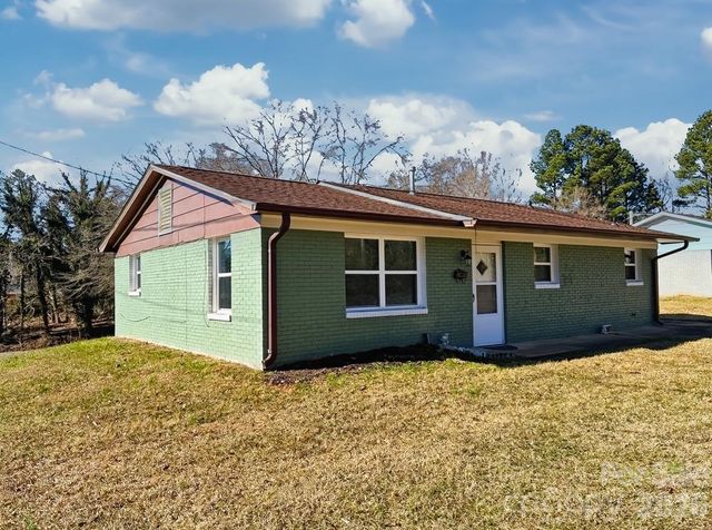 222 Mcdaniel Street, Forest City, NC 28043