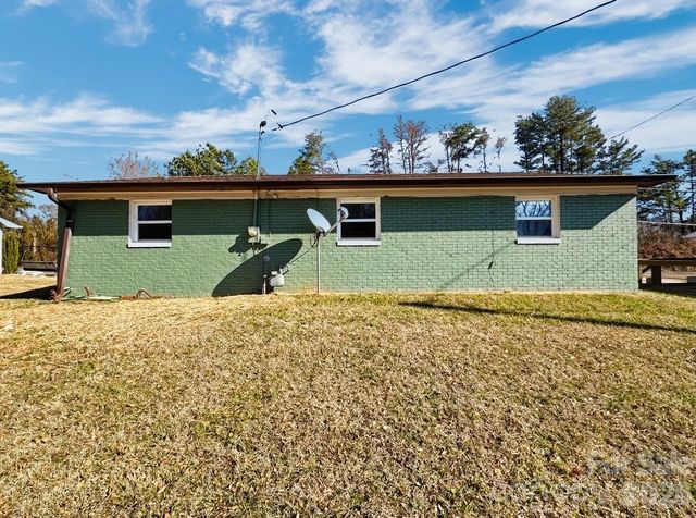 222 Mcdaniel Street, Forest City, NC 28043