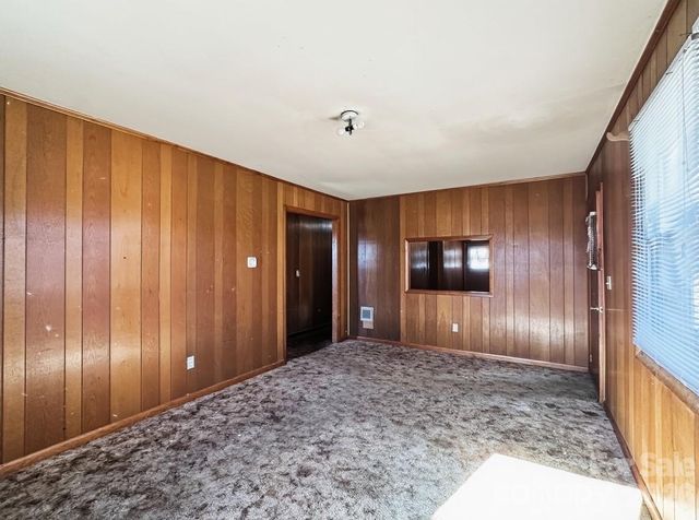 222 Mcdaniel Street, Forest City, NC 28043