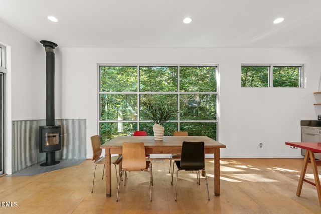106 Glass House Lane, Carrboro, NC 27510