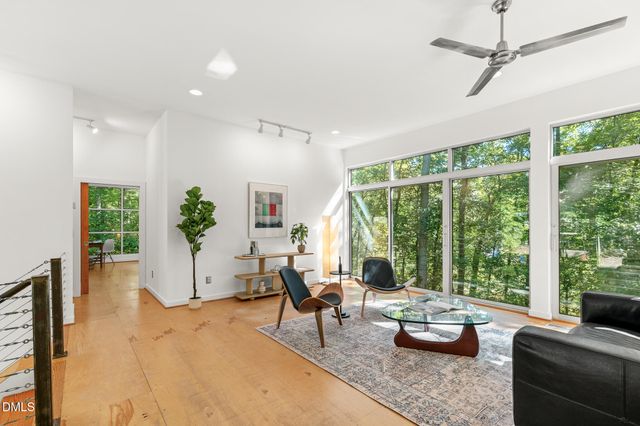 106 Glass House Lane, Carrboro, NC 27510