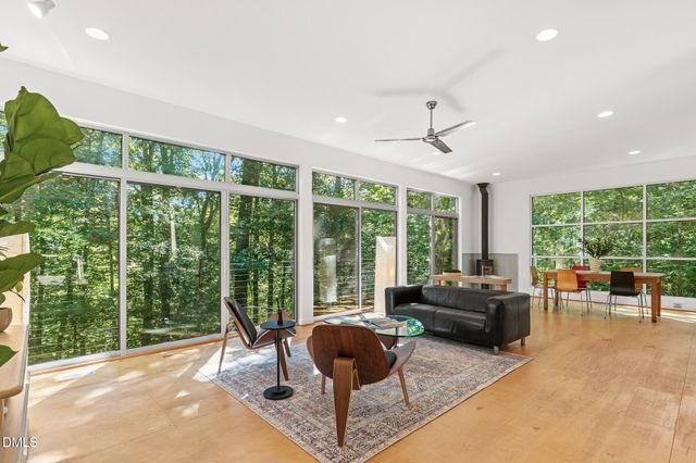 106 Glass House Lane, Carrboro, NC 27510