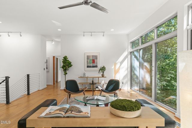 106 Glass House Lane, Carrboro, NC 27510