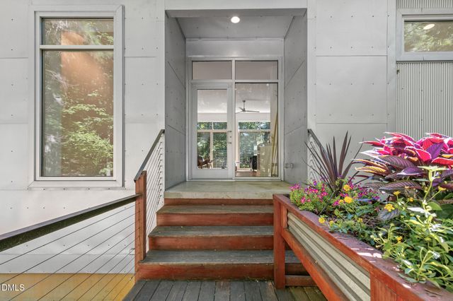 106 Glass House Lane, Carrboro, NC 27510