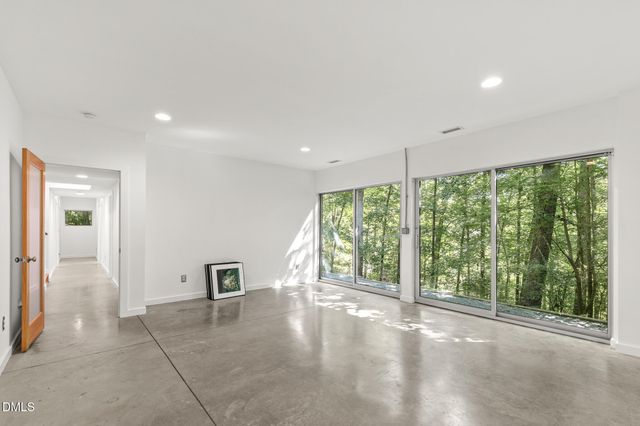 106 Glass House Lane, Carrboro, NC 27510