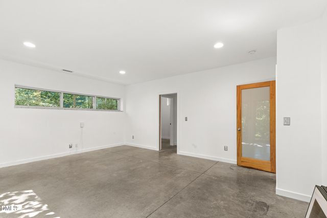 106 Glass House Lane, Carrboro, NC 27510