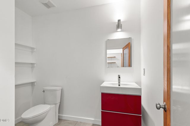 106 Glass House Lane, Carrboro, NC 27510