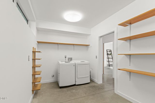 106 Glass House Lane, Carrboro, NC 27510