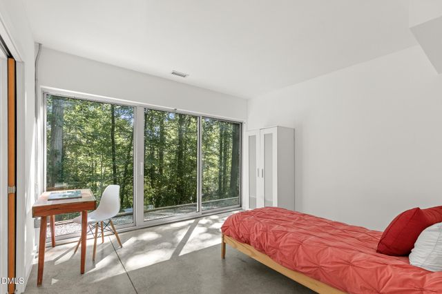 106 Glass House Lane, Carrboro, NC 27510