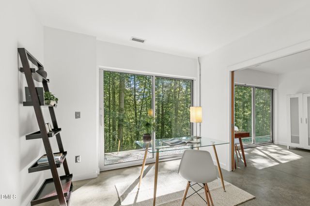 106 Glass House Lane, Carrboro, NC 27510
