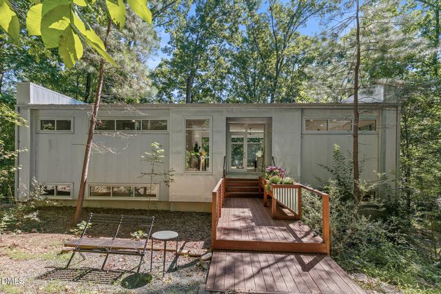 106 Glass House Lane, Carrboro, NC 27510