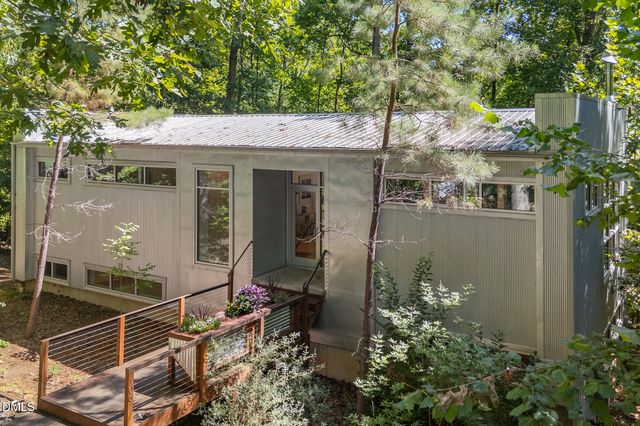 106 Glass House Lane, Carrboro, NC 27510