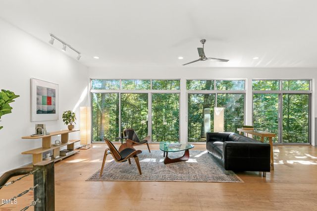 106 Glass House Lane, Carrboro, NC 27510