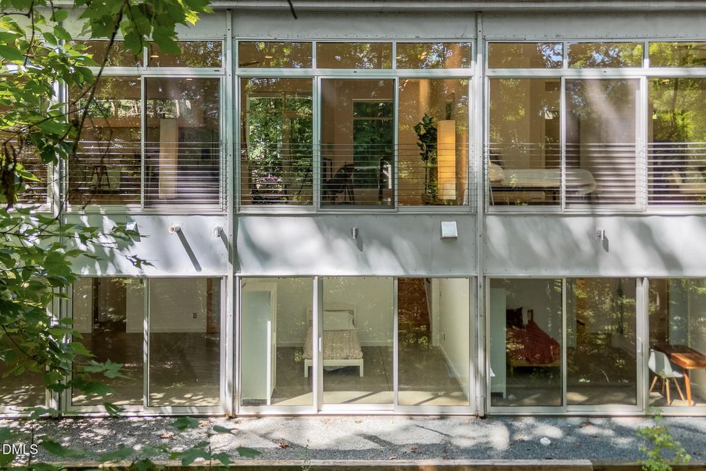 106 Glass House Lane, Carrboro, NC 27510