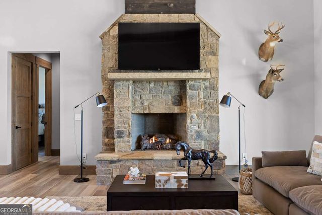 84 Bravo Rivera Way, Ellijay, GA 30536