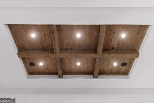 84 Bravo Rivera Way, Ellijay, GA 30536