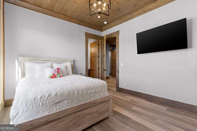 84 Bravo Rivera Way, Ellijay, GA 30536