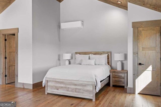 84 Bravo Rivera Way, Ellijay, GA 30536