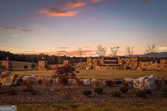 84 Bravo Rivera Way, Ellijay, GA 30536