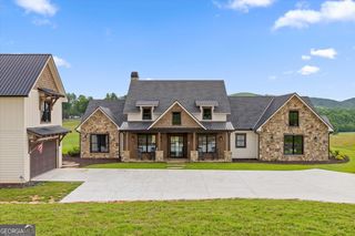 84 Bravo Rivera Way, Ellijay, GA 30536