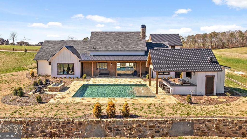 84 Bravo Rivera Way, Ellijay, GA 30536